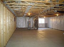 4309 Edgerton Dr, Bellevue, Ne 68123 3 Beds 2 Baths 1,767 Sqft in Bellevue, NE (Photo 5 of 10)