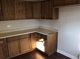 1610 Davis Ave, Whiting in Whiting, IN (Photo 10 of 12)