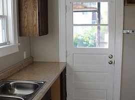 1610 Davis Ave, Whiting in Whiting, IN (Photo 11 of 12)