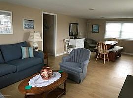 3bed/1bth-107 Virginia Ave, Lavallette, Nj in Lavallette, NJ (Photo 4 of 4)