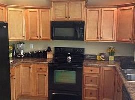 198 Applewood Ln, Elizabethtown, Ky 42701 3 Beds 2 Baths 1,256  in Elizabethtown, KY (Photo 2 of 6)