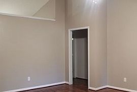  404 Red Leaf Ct, Jacksonville, Nc 28540 3 Beds 2 Baths 1,310 S in Jacksonville, NC (Photo 2 of 4)