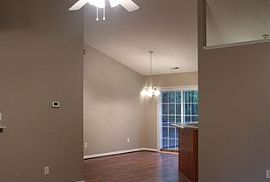  404 Red Leaf Ct, Jacksonville, Nc 28540 3 Beds 2 Baths 1,310 S in Jacksonville, NC (Photo 3 of 4)