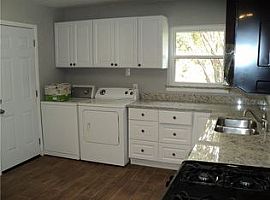  404 Phillip St, Mesquite, Tx 75149 3 Beds 1 Bath 1,000 Sqft in Mesquite, TX (Photo 3 of 4)