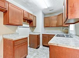 9007 Sibbald Rd, Jacksonville, Fl in Jacksonville, FL (Photo 5 of 8)