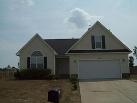 127 Blue Water Dr, Raeford Rent 500 Deposit 500 Total 1000 in Raeford, NC