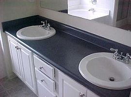 127 Blue Water Dr, Raeford Rent 500 Deposit 500 Total 1000 in Raeford, NC (Photo 6 of 8)