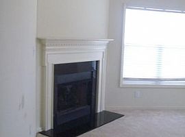 127 Blue Water Dr, Raeford Rent 500 Deposit 500 Total 1000 in Raeford, NC (Photo 7 of 8)