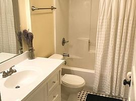 1305 Clarendon St, Durham Rent 600 Deposit 600 Total 1200 in Durham, NC (Photo 6 of 7)