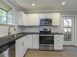 5037 Alpha St, Charleston, Sc 29405 2 Beds 1 Bath in Charleston, SC (Photo 4 of 6)