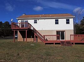 386 Skyline Dr, Blakeslee, Pa in Blakeslee, PA (Photo 2 of 11)