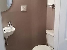 704 Laurent St, Nashville, Tn  in Nashville, TN (Photo 5 of 8)