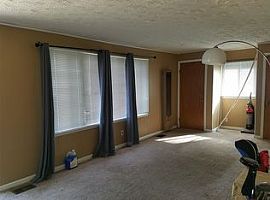 405 N Hite Ave, Louisville, Ky 40206 2 Beds 1.5 Baths in Louisville, KY (Photo 2 of 9)