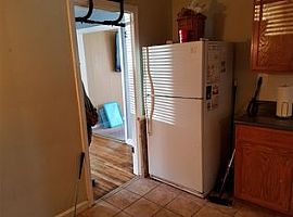 405 N Hite Ave, Louisville, Ky 40206 2 Beds 1.5 Baths in Louisville, KY (Photo 7 of 9)