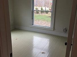 914 Nw a St, Bentonville, Ar 72712 2 Beds 1 Bath 962 Sqft in Bentonville, AR (Photo 2 of 9)