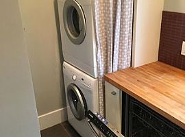 914 Nw a St, Bentonville, Ar 72712 2 Beds 1 Bath 962 Sqft in Bentonville, AR (Photo 3 of 9)