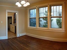 28 Woodward Ave, Asheville Rent 650 Deposit 650 Total 1300 in Asheville, NC (Photo 4 of 4)