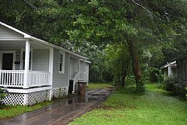 2 Beds 1 Bath 1,524 Sqft in Mobile, AL (Photo 8 of 9)