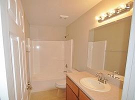 916 Shaw Cir, Melbourne, Fl 32940 3 Beds 2 Baths 1,890 Sqft in Melbourne, FL (Photo 2 of 7)