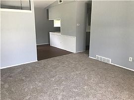 6718 Sweet Sue Ln Welcome Home!!this Charming 3 Bedroom 1.5 Bat in Dallas, TX (Photo 4 of 11)