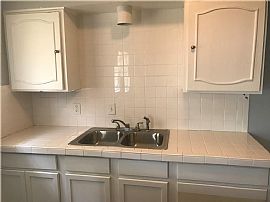 6718 Sweet Sue Ln Welcome Home!!this Charming 3 Bedroom 1.5 Bat in Dallas, TX (Photo 5 of 11)