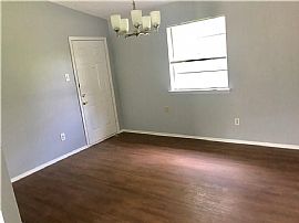 6718 Sweet Sue Ln Welcome Home!!this Charming 3 Bedroom 1.5 Bat in Dallas, TX (Photo 7 of 11)