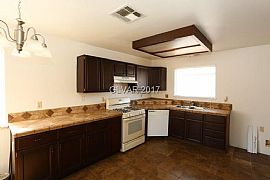 5316 Rock Creek Ln Lovely 1 Story Home Features 4br 2bath 2 Gar in Las Vegas, NV (Photo 4 of 11)