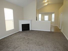 3333 W 39th St, Indianapolis, in 46228 2 Beds 2 Baths 1,398 Sqf in Indianapolis, IN (Photo 2 of 7)