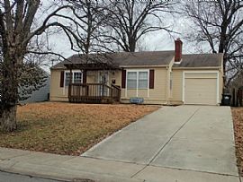 3907 W 67th St, Prairie Village, Ks 66208 3 Beds 2 Baths 1,225  in Prairie Village, KS