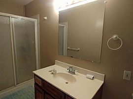 3907 W 67th St, Prairie Village, Ks 66208 3 Beds 2 Baths 1,225  in Prairie Village, KS (Photo 5 of 12)