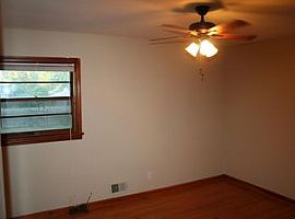 2543 Fureen Dr, Louisville Rent 500 Deposit 500 Total 1000 in Louisville, KY (Photo 6 of 7)