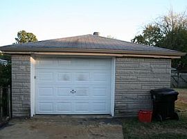 2543 Fureen Dr, Louisville Rent 500 Deposit 500 Total 1000 in Louisville, KY (Photo 7 of 7)