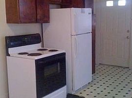 3814 Vermont Ave, Louisville Rent 500 Deposit 500 Total 1000 in Louisville, KY (Photo 2 of 4)