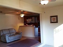  413 Ridgeway St, Sumter, Sc 29153 3 Beds 1 Bath 1,000 Sqft in Sumter, SC (Photo 4 of 4)