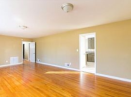 601 26th Ct Nw, Center Point, Al 35215 in Center Point, AL (Photo 5 of 12)