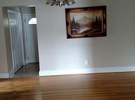  818 Ohio St, Columbia, Sc 29201 3 Beds 2 Baths 2,400 Sqft in Columbia, SC (Photo 5 of 5)