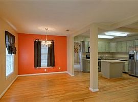 1217 W Lovers Ln, Arlington, Tx 76013 3 Beds 2 Baths 1,288 Sqft in Arlington, TX (Photo 1 of 10)