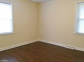 3338 Barfield Dr, Charlotte, Nc 28217 4 Beds 1 Bath in Charlotte, NC (Photo 3 of 4)