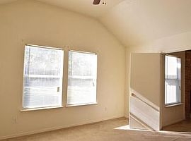 2207 Pixton Dr, Killeen, Tx 76543 3 Beds 2 Baths 1,307 Sqft in Killeen, TX (Photo 3 of 12)