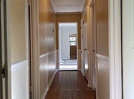 227 Nottingham Rd, Montgomery, Al 36109 in Montgomery, AL (Photo 5 of 10)