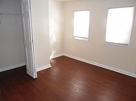  1307 Southern Ave, Lexington, Ky 40503 3 Beds 2 Baths 1,306 Sq in Lexington, KY (Photo 4 of 4)