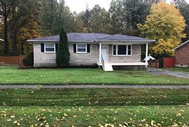  9201 Wanlou Dr, Louisville, Ky 40272 3 Beds 1.5 Baths 1,200 Sq in Louisville, KY (Photo 5 of 5)