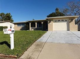 7609 Gulf Highlands Dr, Port Richey, Fl 34668 in Port Richey, FL