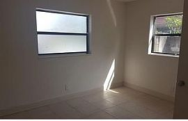 651 Nw 23rd Ter, Pompano Beach, Fl 33069 in Pompano Beach, FL (Photo 2 of 8)