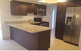 651 Nw 23rd Ter, Pompano Beach, Fl 33069 in Pompano Beach, FL (Photo 6 of 8)