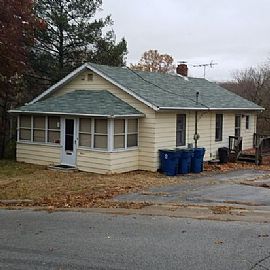  905 Eastwood Ave, Alton, Il 62002 2 Beds 1 Bath 940 Sqft in Alton, IL