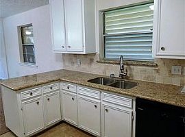 2102 18th Ave N, Texas City, Tx 77590 3 Beds 2 Baths 1,162 Sqft in Texas City, TX (Photo 8 of 10)