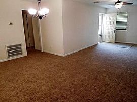 2102 18th Ave N, Texas City, Tx 77590 3 Beds 2 Baths 1,162 Sqft in Texas City, TX (Photo 9 of 10)