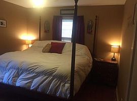  5206 W 51st St, Roeland Park, Ks 66205 3 Beds 1 Bath 1,400 Sqf in Roeland Park, KS (Photo 4 of 8)