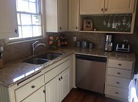  5206 W 51st St, Roeland Park, Ks 66205 3 Beds 1 Bath 1,400 Sqf in Roeland Park, KS (Photo 5 of 8)